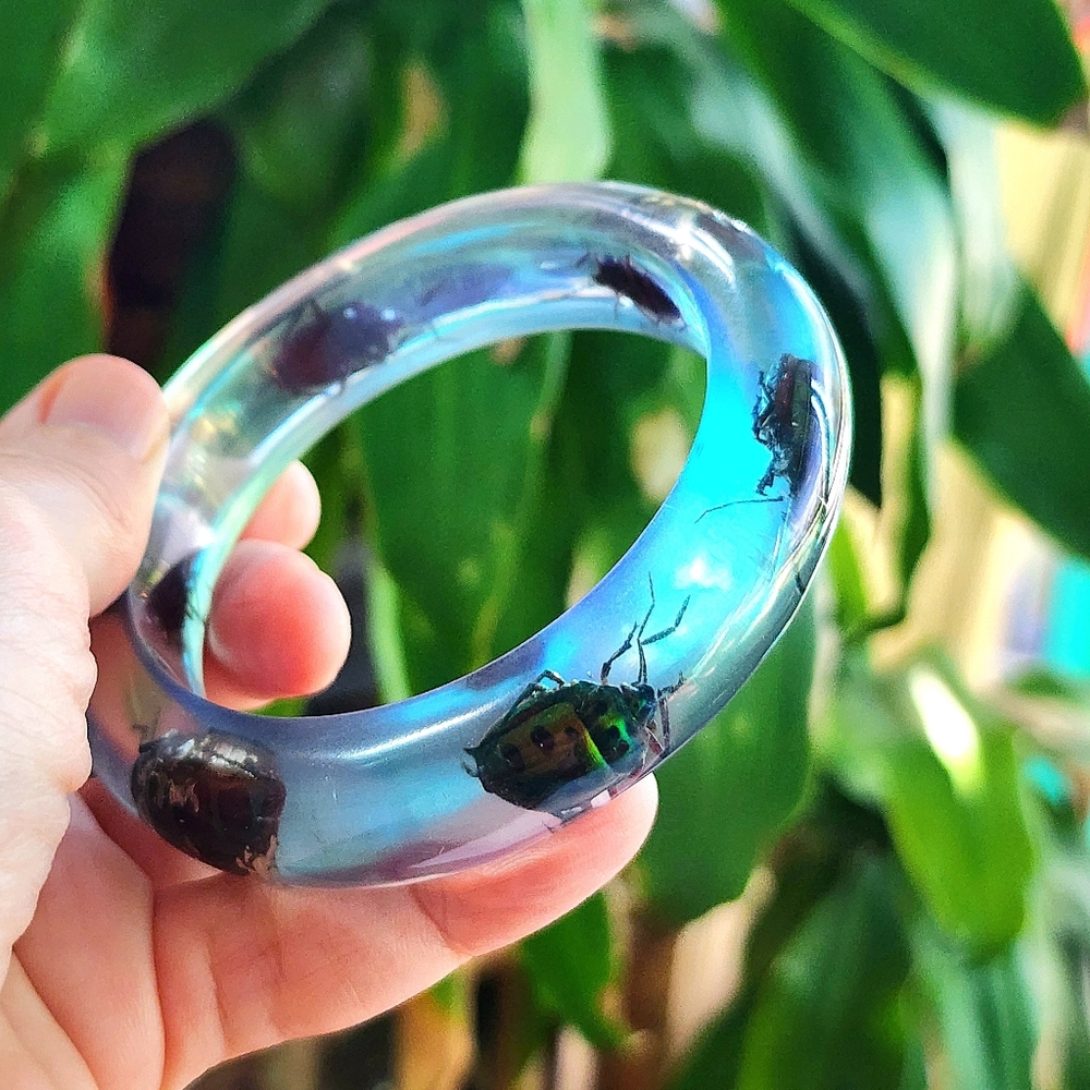 Vintage Blueberry Juice Lucite Beetle Bangle